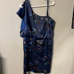 Jessica Simpson nab blue dress